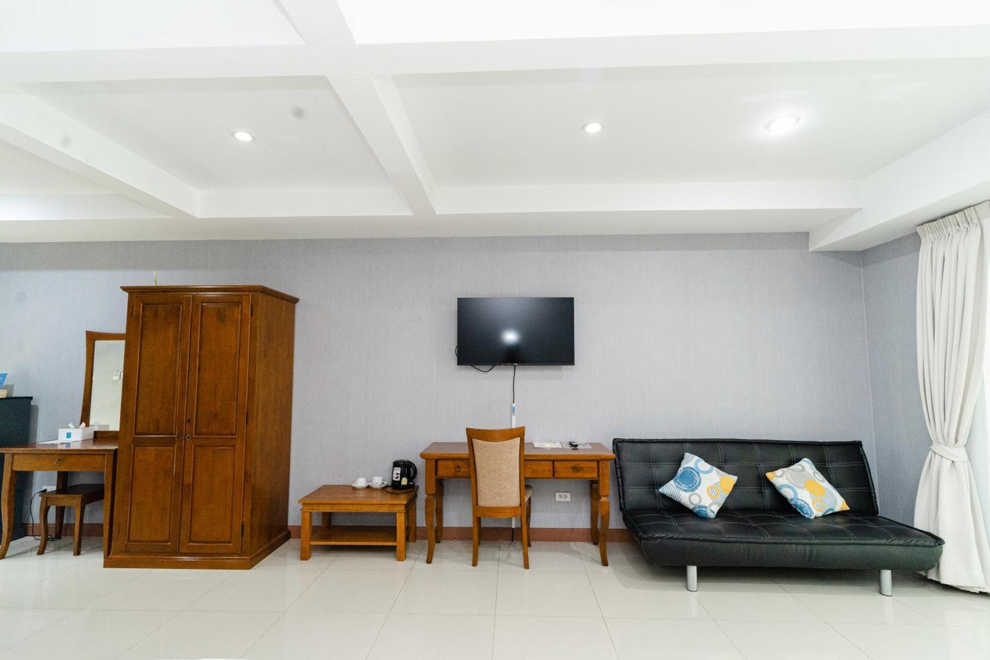 אובון רטצ'תאני Baan Suan Khun Ta And Golf Resort מראה חיצוני תמונה