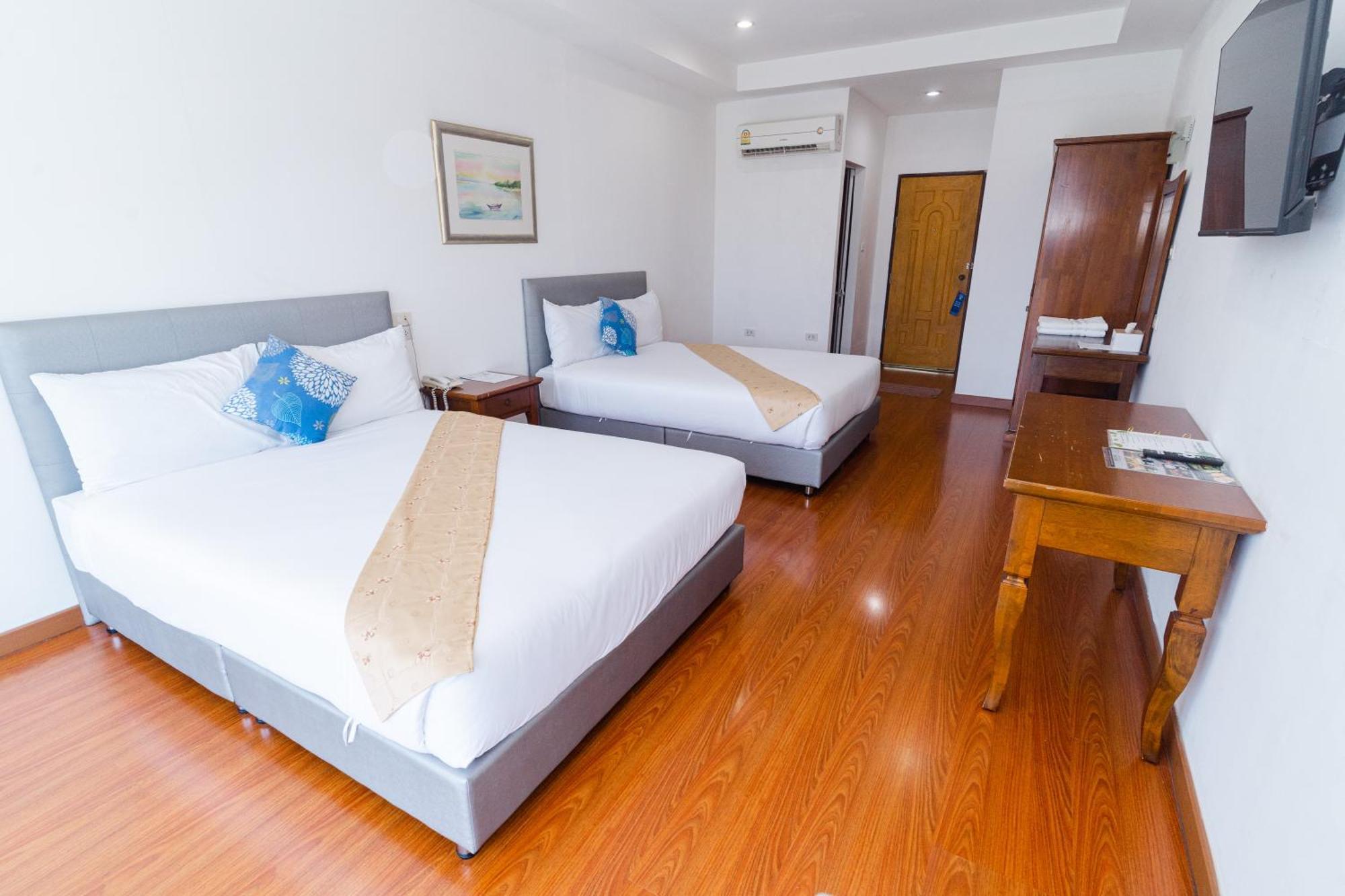 אובון רטצ'תאני Baan Suan Khun Ta And Golf Resort מראה חיצוני תמונה