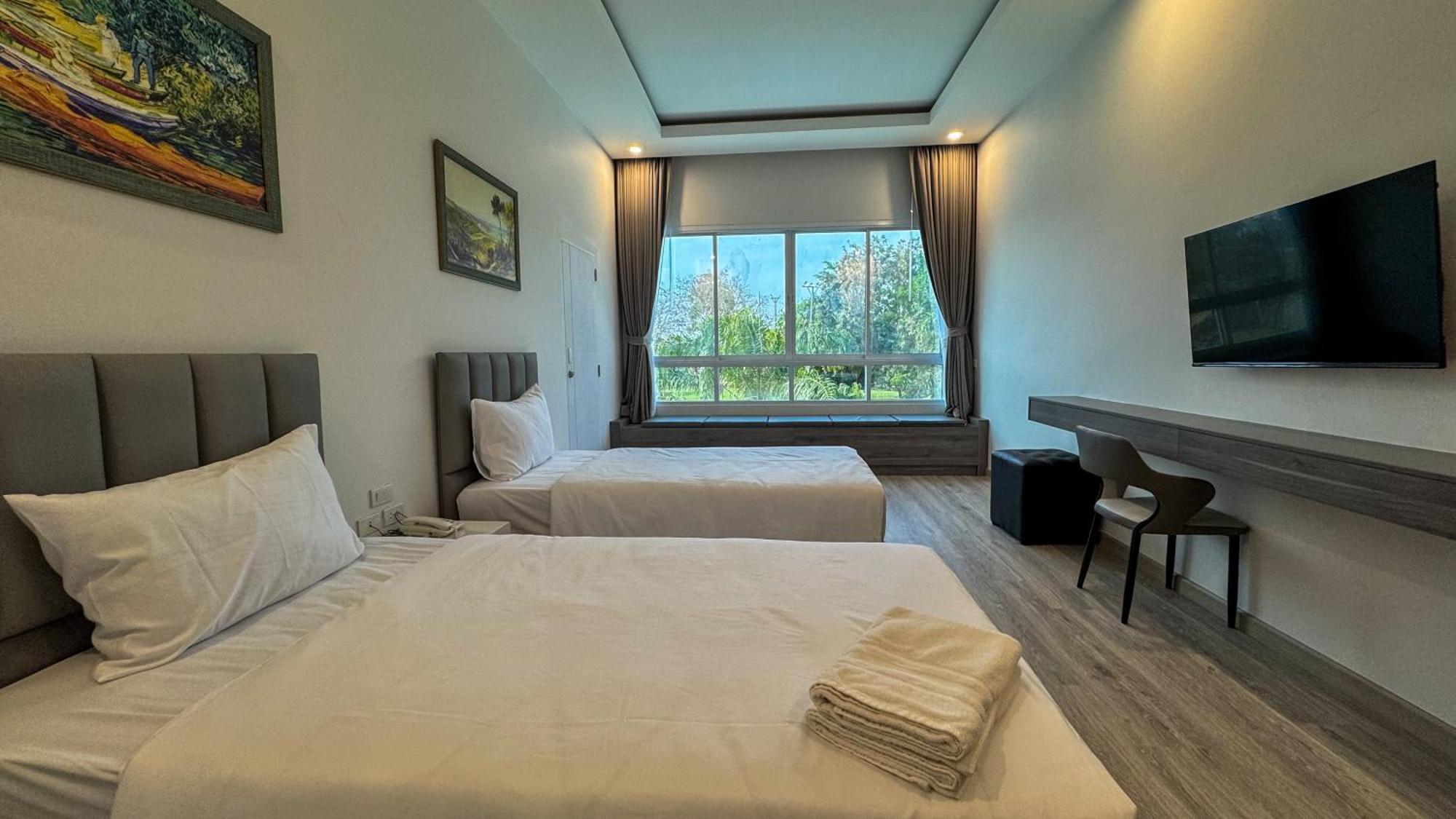 אובון רטצ'תאני Baan Suan Khun Ta And Golf Resort מראה חיצוני תמונה